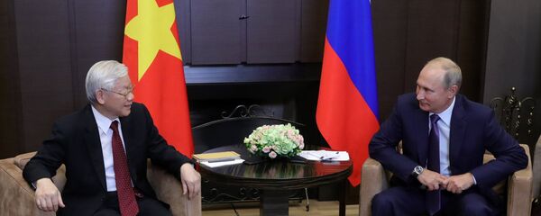 Ngày 6 tháng Chín năm 2018. Tổng bí thư Đảng Cộng sản Việt Nam Nguyễn Phú Trọng và Tổng thống Nga Vladimir Putin trong cuộc họp tại Sochi. - Sputnik Việt Nam