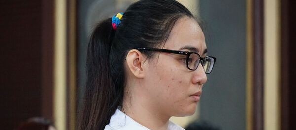 Bị cáo Yến nghe tuyên án tử. Bị cáo Yến nghe tuyên án tử. - Sputnik Việt Nam