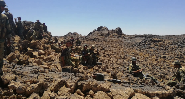 Quân đội Syria tấn công quyết liệt ở trận địa vùng núi lửa Al-Safa - Sputnik Việt Nam