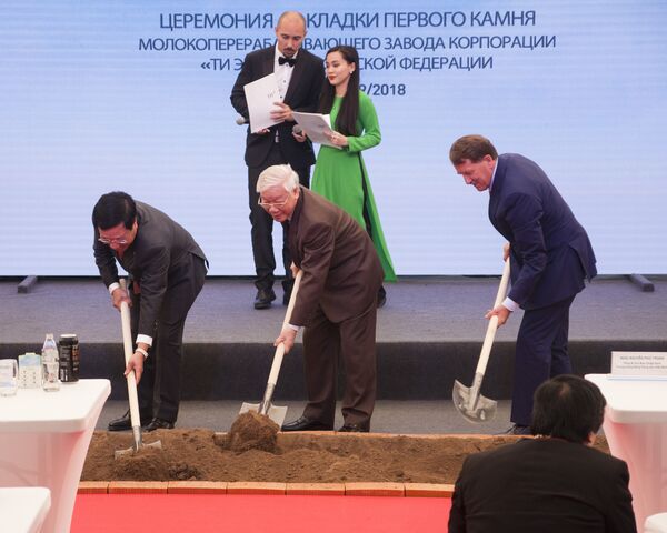 Quan hệ Nga-Việt: Anh em thủy chung, đối tác chiến lược toàn diện vì hòa bình Quan hệ Nga-Việt: Anh em thủy chung, đối tác chiến lược toàn diện vì hòa bình - Sputnik Việt Nam
