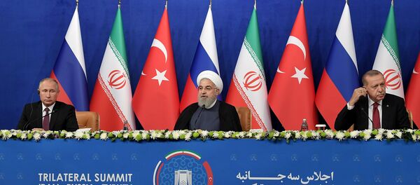Cuộc họp ba bên của các nhà lãnh đạo Nga, Thổ Nhĩ Kỳ và Iran tổ chức ở Tehran Cuộc họp ba bên của các nhà lãnh đạo Nga, Thổ Nhĩ Kỳ và Iran tổ chức ở Tehran - Sputnik Việt Nam