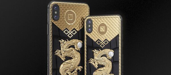 Điện thoại iPhone Xs Caviar của bộ sưu tập Bùa hộ mệnh - Sputnik Việt Nam
