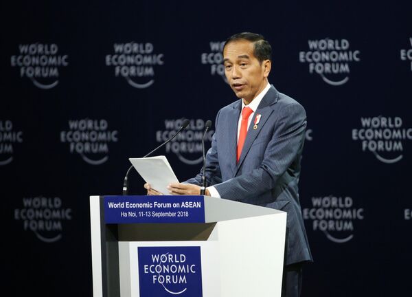 Tổng thống Indonesia Joko Widodo phát biểu tại Phiên khai mạc toàn thể WEF ASEAN 2018 Tổng thống Indonesia Joko Widodo phát biểu tại Phiên khai mạc toàn thể WEF ASEAN 2018 - Sputnik Việt Nam