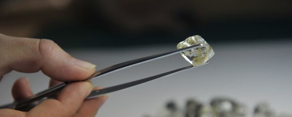 Trung tâm phân loại kim cương của công ty Alrosa - Sputnik Việt Nam