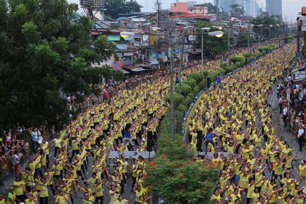 Ngày 19 tháng 7 năm 2015, 12.975 người ở ngoại ô Manila đến lớp Zumba và lập kỷ lục thế giới. - Sputnik Việt Nam