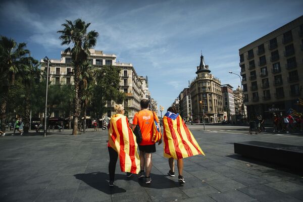 Những người tham gia hành động ở Barcelona ủng hộ Catalonia độc lập - Sputnik Việt Nam