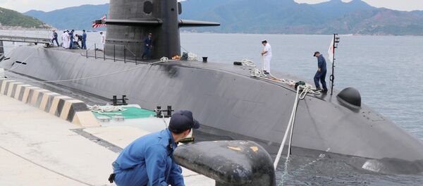 Tàu ngầm huấn luyện Lực lượng Tự vệ trên biển Nhật Bản thăm Việt Nam - Sputnik Việt Nam