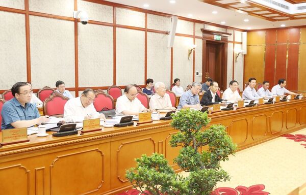 Xây dựng Đảng và hệ thống chính trị: Bộ Chính trị họp cho ý kiến về các đề án chuẩn bị trình Hội nghị Trung ương 8 (khóa XII) Xây dựng Đảng và hệ thống chính trị: Bộ Chính trị họp cho ý kiến về các đề án chuẩn bị trình Hội nghị Trung ương 8 (khóa XII) - Sputnik Việt Nam