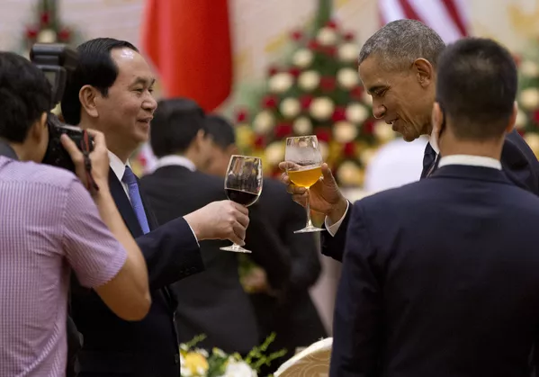 Chủ tịch nước Việt Nam Trần Đại Quang và Tổng thống Mỹ Barack Obama tại Hà Nội Chủ tịch nước Việt Nam Trần Đại Quang và Tổng thống Mỹ Barack Obama tại Hà Nội - Sputnik Việt Nam