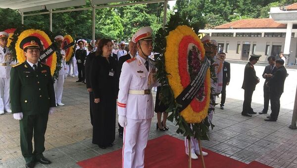 Phó Chủ tịch Duma Quốc gia Liên bang Nga Bà O.N.Epifanova đã tham gia hoạt động tang lễ tại Hà Nội liên quan đến việc Chủ tịch nước Cộng hòa Xã hội chủ nghĩa Việt Nam Trần Đại Quang từ trần. - Sputnik Việt Nam