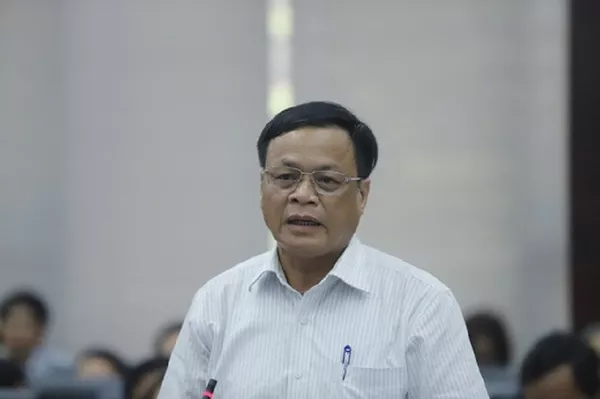 Ông Võ Ngọc Đồng, Giám đốc Sở Nội vụ TP Đà Nẵng thông tin về công việc của những cán bộ đương chức bị khởi tố liên quan Vũ nhôm Ông Võ Ngọc Đồng, Giám đốc Sở Nội vụ TP Đà Nẵng thông tin về công việc của những cán bộ đương chức bị khởi tố liên quan Vũ nhôm