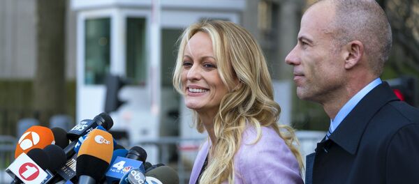 Stormy Daniels Stormy Daniels - Sputnik Việt Nam