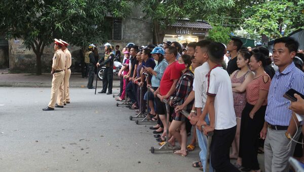 Nghệ An: Vây bắt đối tượng mang “hàng nóng” cố thủ trong nhà - Sputnik Việt Nam