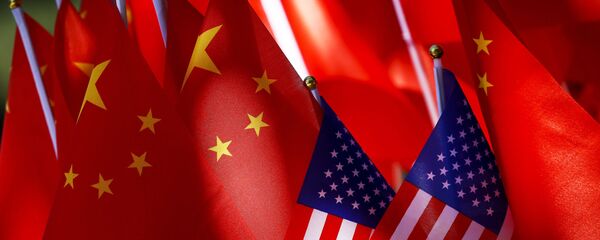 Quốc kỳ Mỹ và Trung Quốc - Sputnik Việt Nam