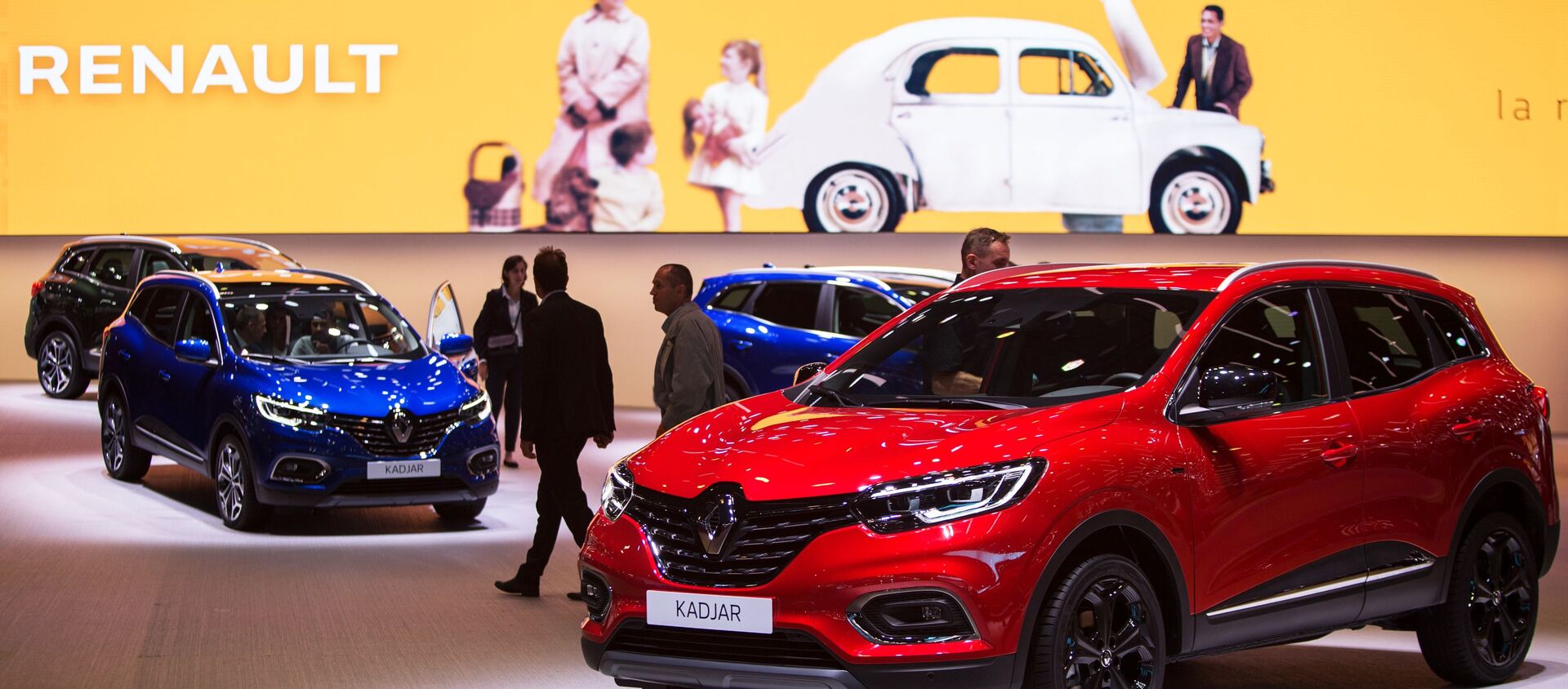 Giới thiệu các mẫu xe RENAULT KADJAR mới tại lễ khai mạc triển lãm ô tô quốc tế Paris Motor Show - Sputnik Việt Nam, 1920, 17.02.2021