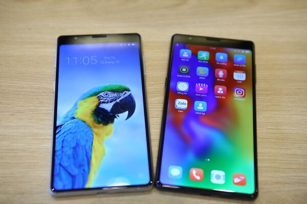 2 sản phẩm Bphone 3 vừa được ra mắt - Sputnik Việt Nam