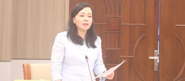 Bộ trưởng Bộ y tế Nguyễn Thị Kim Tiến giải trình các ý kiến của các đại biểu. Bộ trưởng Bộ y tế Nguyễn Thị Kim Tiến giải trình các ý kiến của các đại biểu. - Sputnik Việt Nam