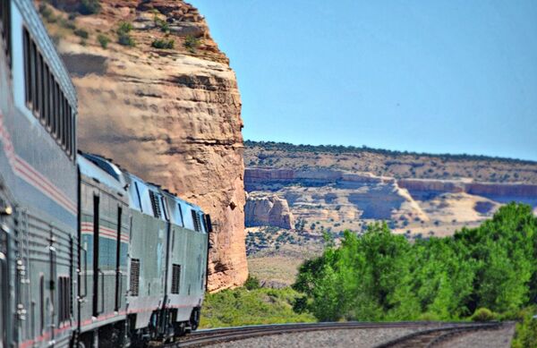 Đường sắt California Zephyr nối các thành phố Chicago và San Francisco của Mỹ - Sputnik Việt Nam