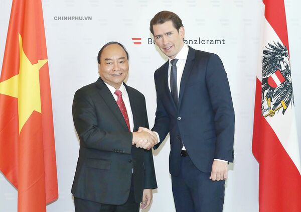 Thủ tướng Nguyễn Xuân Phúc và Thủ tướng Áo Sebastian Kurz - Sputnik Việt Nam