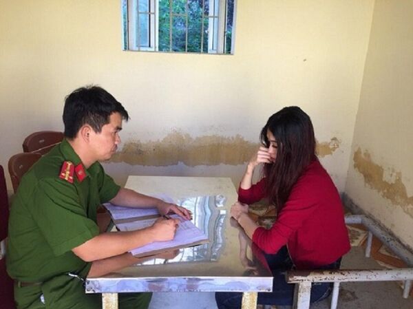 Nghi phạm Lê Thị Hà Phương tại cơ quan điều tra - Sputnik Việt Nam