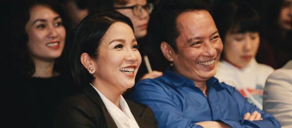 Ca sỹ Mỹ Linh và nhạc sĩ Anh Quân Ca sỹ Mỹ Linh và nhạc sĩ Anh Quân - Sputnik Việt Nam