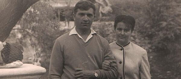 Yury Poyarkov với vợ Zina - Sputnik Việt Nam