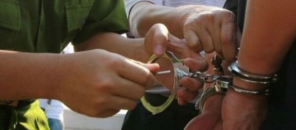 Công an bắt thủ phạm gây án Công an bắt thủ phạm gây án - Sputnik Việt Nam