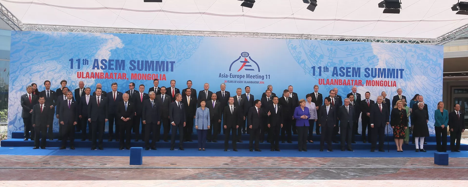 Prime Minister Dmitry Medvedev at the ASEM Summit in Mongolia Prime Minister Dmitry Medvedev at the ASEM Summit in Mongolia - Sputnik Việt Nam, 1920, 19.10.2018