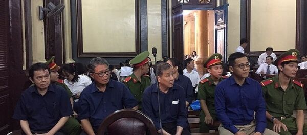 Các bị cáo tại phiên tòa phúc thẩm Các bị cáo tại phiên tòa phúc thẩm - Sputnik Việt Nam