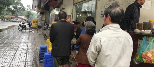 Nhiều người dân vẫn bàng hoàng sau cái chết của cháu bé - Sputnik Việt Nam