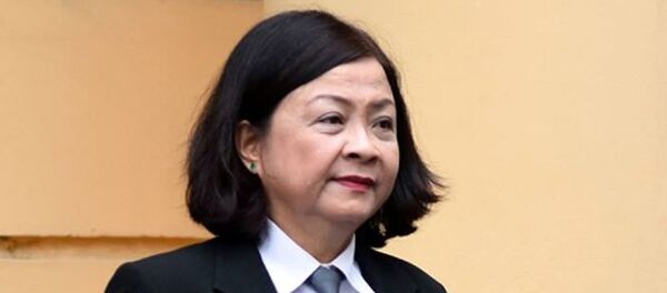 Ls Trương Thị Minh Thơ vừa 'làm nóng' phiên tòa về chiếc USB Ls Trương Thị Minh Thơ vừa 'làm nóng' phiên tòa về chiếc USB - Sputnik Việt Nam