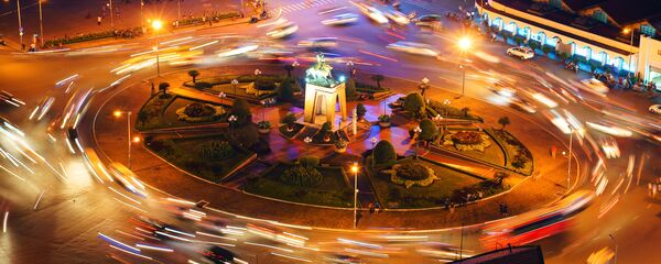 Giao thông đường bộ ở trung tâm thành phố Hồ Chí Minh, Việt Nam - Sputnik Việt Nam