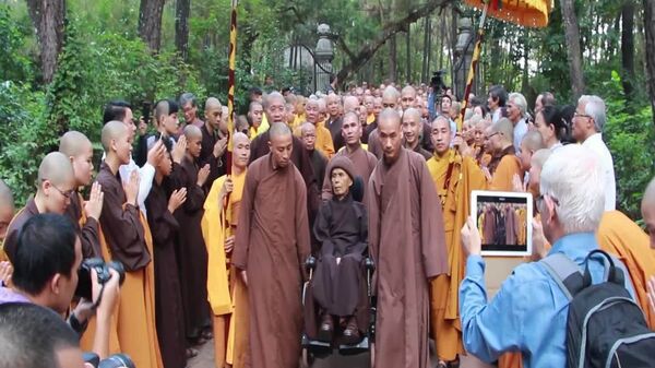Thiền sư Thích Nhất Hạnh trở về Thiền sư Thích Nhất Hạnh trở về - Sputnik Việt Nam