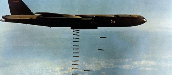 Ném bom trong Chiến tranh Việt Nam - Sputnik Việt Nam