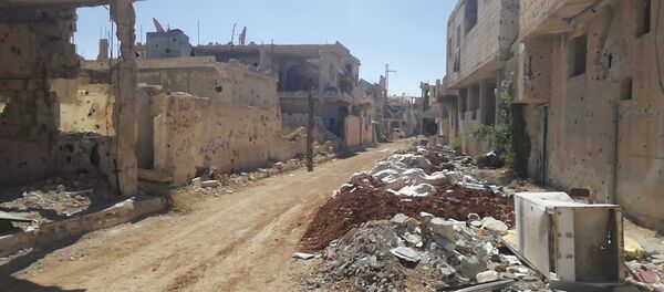 Quân nhân Nga giúp người tị nạn Palestine trở về Nam Syria - Sputnik Việt Nam