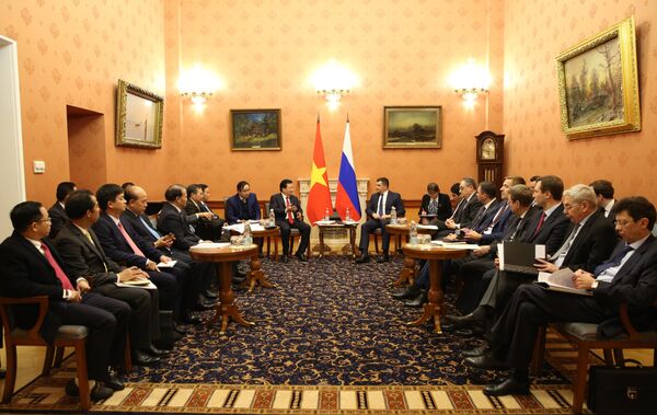 Hai phó thủ tướng tại phiên họp hẹp - Sputnik Việt Nam