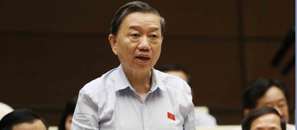 Bộ trưởng Bộ Công an Tô Lâm trả lời chất vấn của các Đại biểu Quốc hội. Bộ trưởng Bộ Công an Tô Lâm trả lời chất vấn của các Đại biểu Quốc hội. - Sputnik Việt Nam