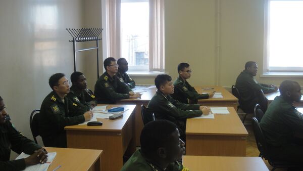 Học viên Khoa đặc biệt Học viện quân sự vũ trụ mang tên A.F. Mozhaysky trên giảng đường - Sputnik Việt Nam