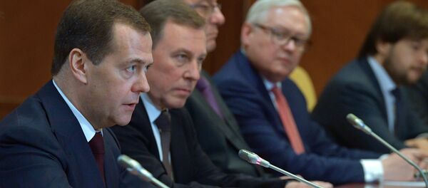 Ông Medvedev ghi nhận tiềm năng phát triển mạnh quan hệ kinh tế giữa Nga và Cuba Ông Medvedev ghi nhận tiềm năng phát triển mạnh quan hệ kinh tế giữa Nga và Cuba - Sputnik Việt Nam