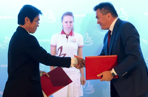 Buổi ký biên bản ghi nhớ hợp tác giữa chính quyền vùng Primorsky và Ngân hàng Tokyo-Mitsubishi UFJ (Eurasia) Buổi ký biên bản ghi nhớ hợp tác giữa chính quyền vùng Primorsky và Ngân hàng Tokyo-Mitsubishi UFJ (Eurasia) - Sputnik Việt Nam