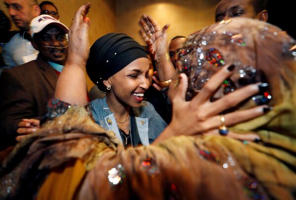 Ứng cử viên của Đảng Dân chủ Hoa Kỳ Ilhan Omar - Sputnik Việt Nam