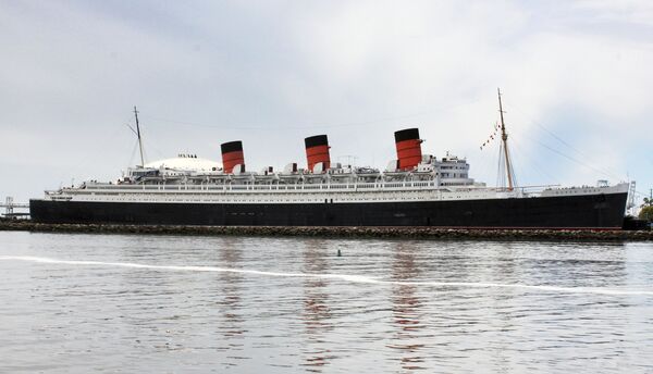 Tàu Queen Mary tại cảng Long Beach, California, Hoa Kỳ - Sputnik Việt Nam