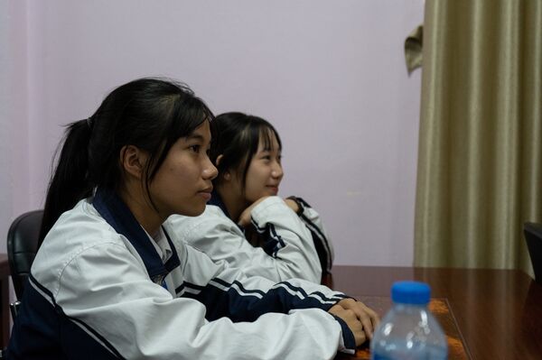 Trung tâm Khoa học và Văn hóa Nga tổ chức sự kiện từ thiện tại trường Hai Bà Trưng - Sputnik Việt Nam