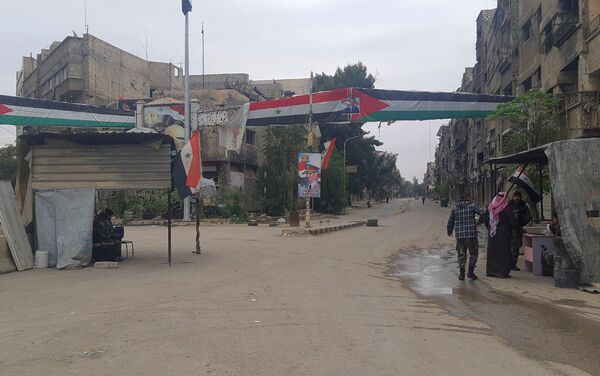 Nhân dân Syria và Palestine cùng nhau khôi phục quận Yarmuk ở Damascus - Sputnik Việt Nam