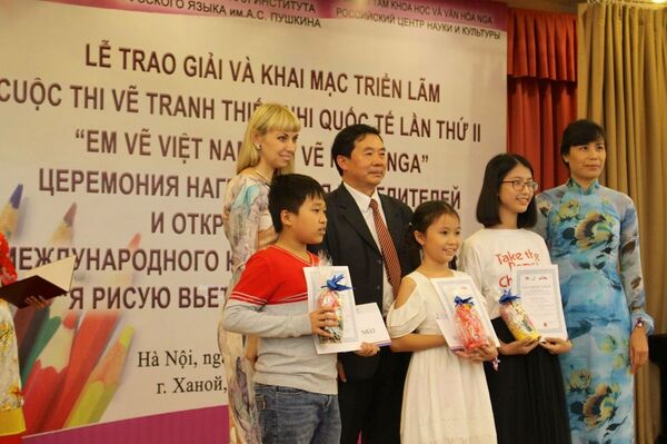 Lễ trao giải Em vẽ Việt Nam - Em vẽ nước Nga lần II - Sputnik Việt Nam