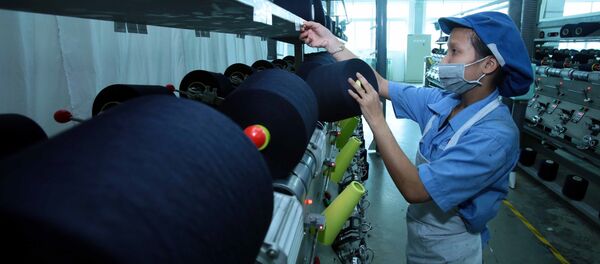 Sản xuất tại Công ty TNHH Dệt Nhuộm Jasan Việt Nam (Khu công nghiệp Phố nối B, huyện Mỹ Hào). Sản xuất tại Công ty TNHH Dệt Nhuộm Jasan Việt Nam (Khu công nghiệp Phố nối B, huyện Mỹ Hào). - Sputnik Việt Nam