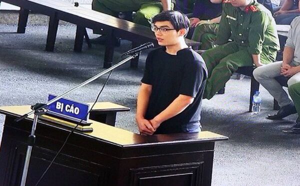 Lời khai của ‘Tôi yêu vk, Vũ đẹp trai, Bán nhà chơi rick' khiến phòng xử đều cười ồ - Sputnik Việt Nam