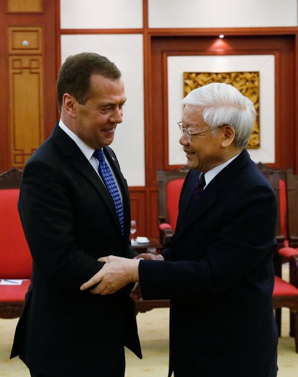 Thủ tướng Nga Dmitry Medvedev và Tổng Bí thư Ban Chấp hành Trung ương Đảng Cộng sản Việt Nam, Chủ tịch nước Nguyễn Phú Trọng tại một cuộc họp tại Hà Nội. - Sputnik Việt Nam