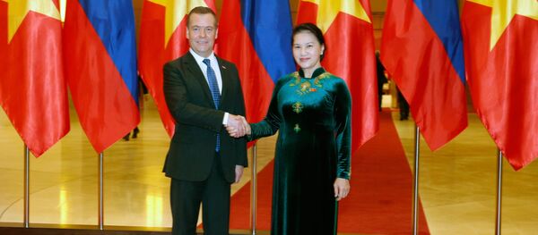 Ngày 19 tháng 11 năm 2018. Thủ tướng Nga Dmitry Medvedev và Chủ tịch Quốc hội Việt Nam Nguyễn Thị Kim Ngân trong cuộc gặp tại Hà Nội. - Sputnik Việt Nam