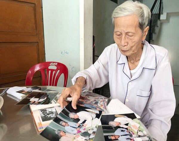 Thầy Lê Đức Giảng nhớ lại những kỷ niệm với học trò qua các bức ảnh Thầy Lê Đức Giảng nhớ lại những kỷ niệm với học trò qua các bức ảnh - Sputnik Việt Nam